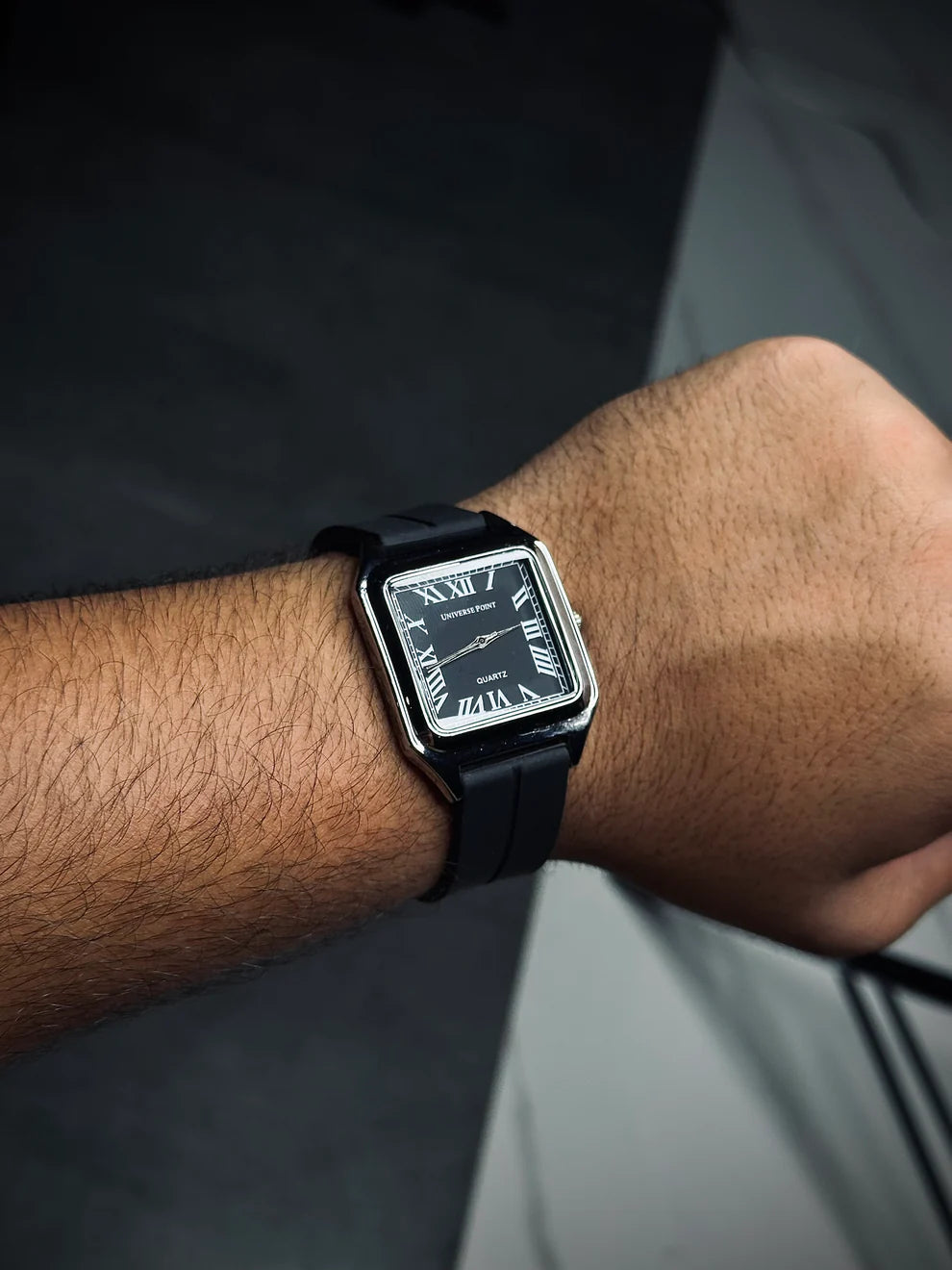 Universe Point Classic Watch – Timeless Elegance, Modern Comfort