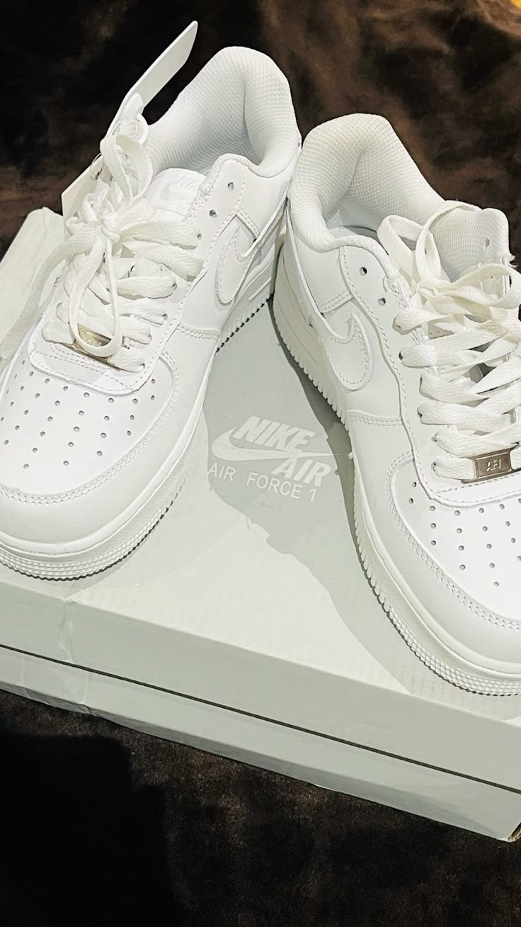 Nike Airforce 1 Tripple White