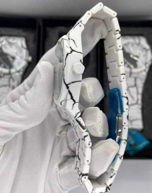 AURA WATCH (MARBLE CHAIN) White