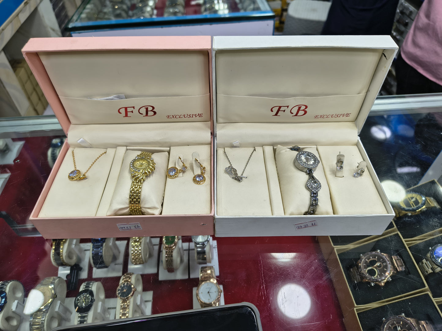 Ladies Watch With Jewellery Best For Gift