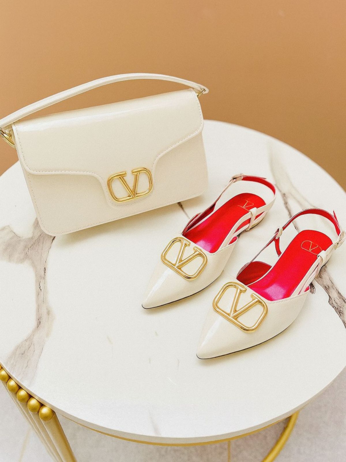 Valentino Flat Pumps + Valentino Cross Body Bag 💼