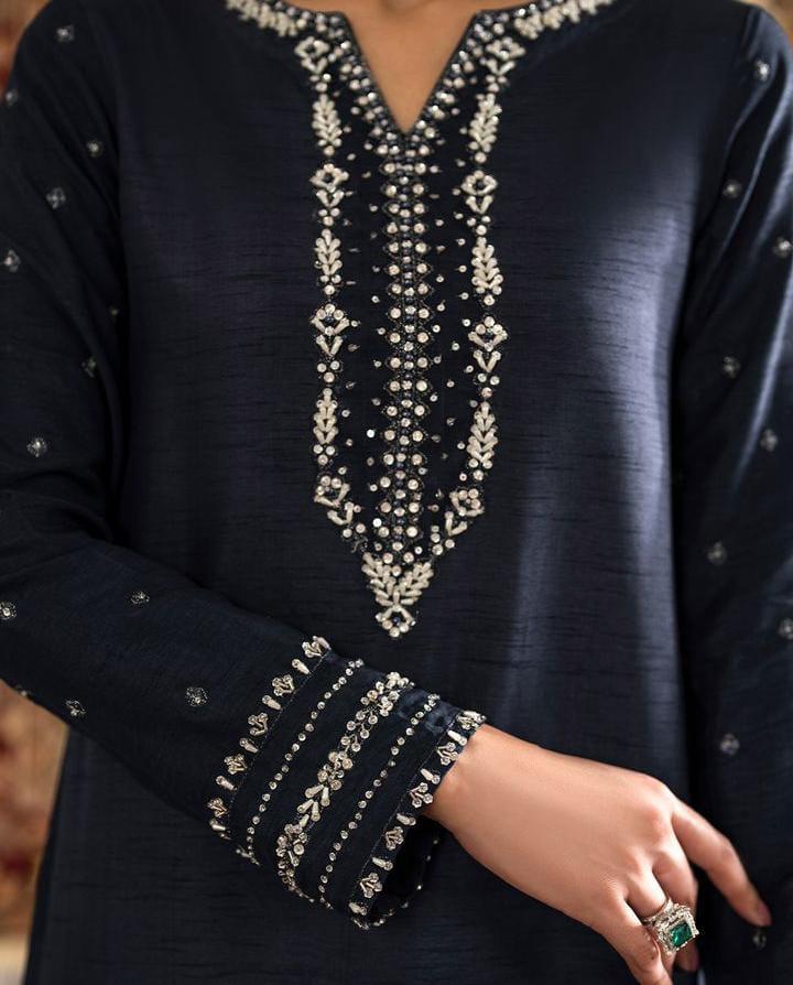 IZNIK Fully embroidered
