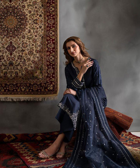 IZNIK Fully embroidered
