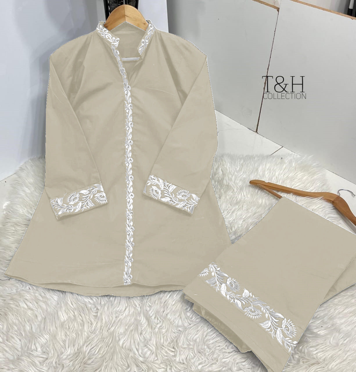Article T&H Embroidered Cord Set