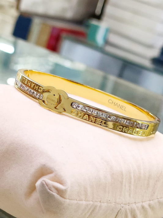 Chanel Braclet Gold