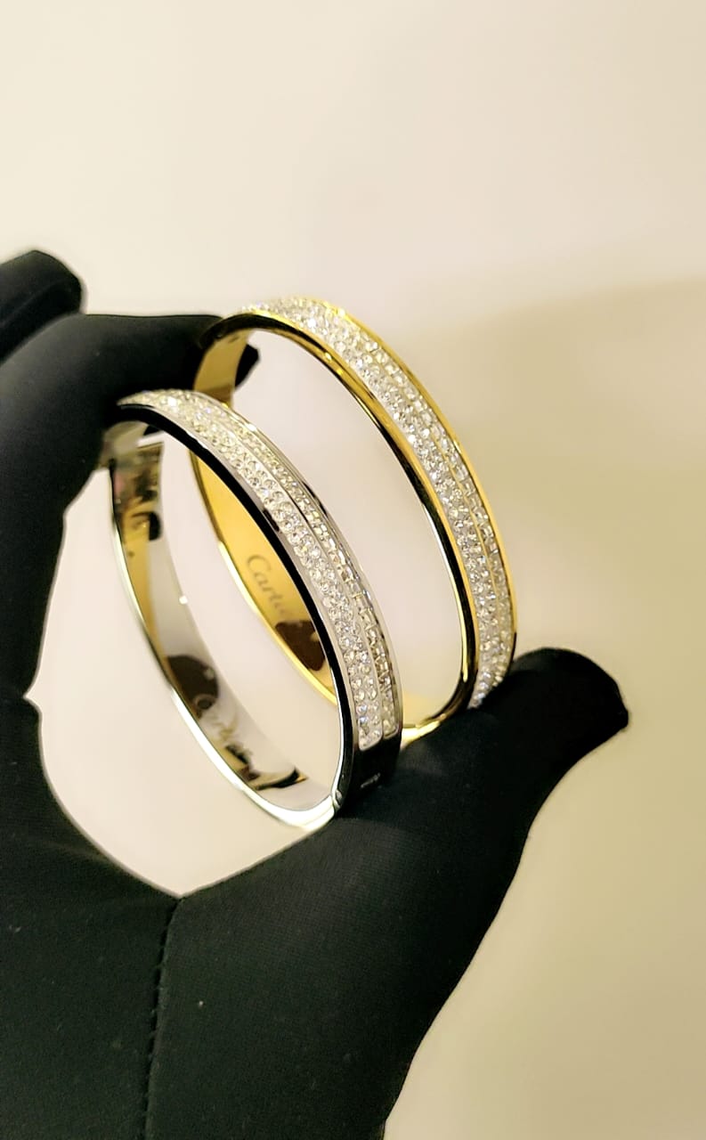 Browse All Exclusive collection of high-grade ladies' bracelets showcasing top international brands