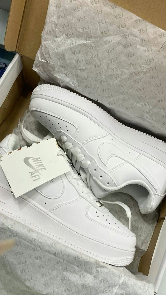 Nike Airforce 1 Tripple White