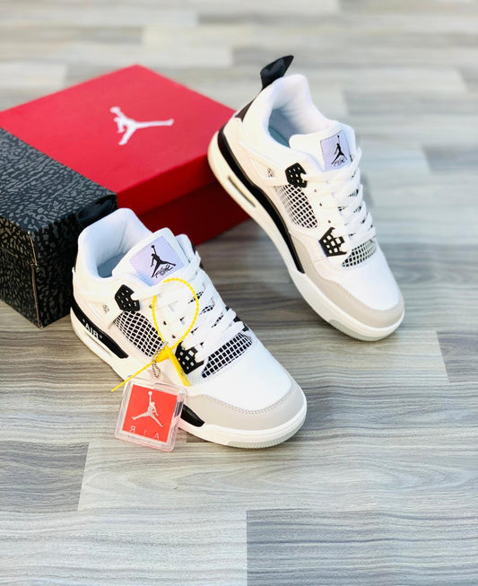 NIKE JORDAN 4 IMPORTED HIGH GRADE IN DIFFERENT COLOURS