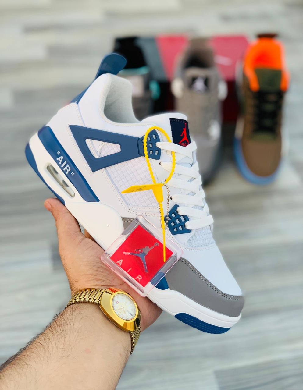 NIKE JORDAN 4 IMPORTED HIGH GRADE IN DIFFERENT COLOURS