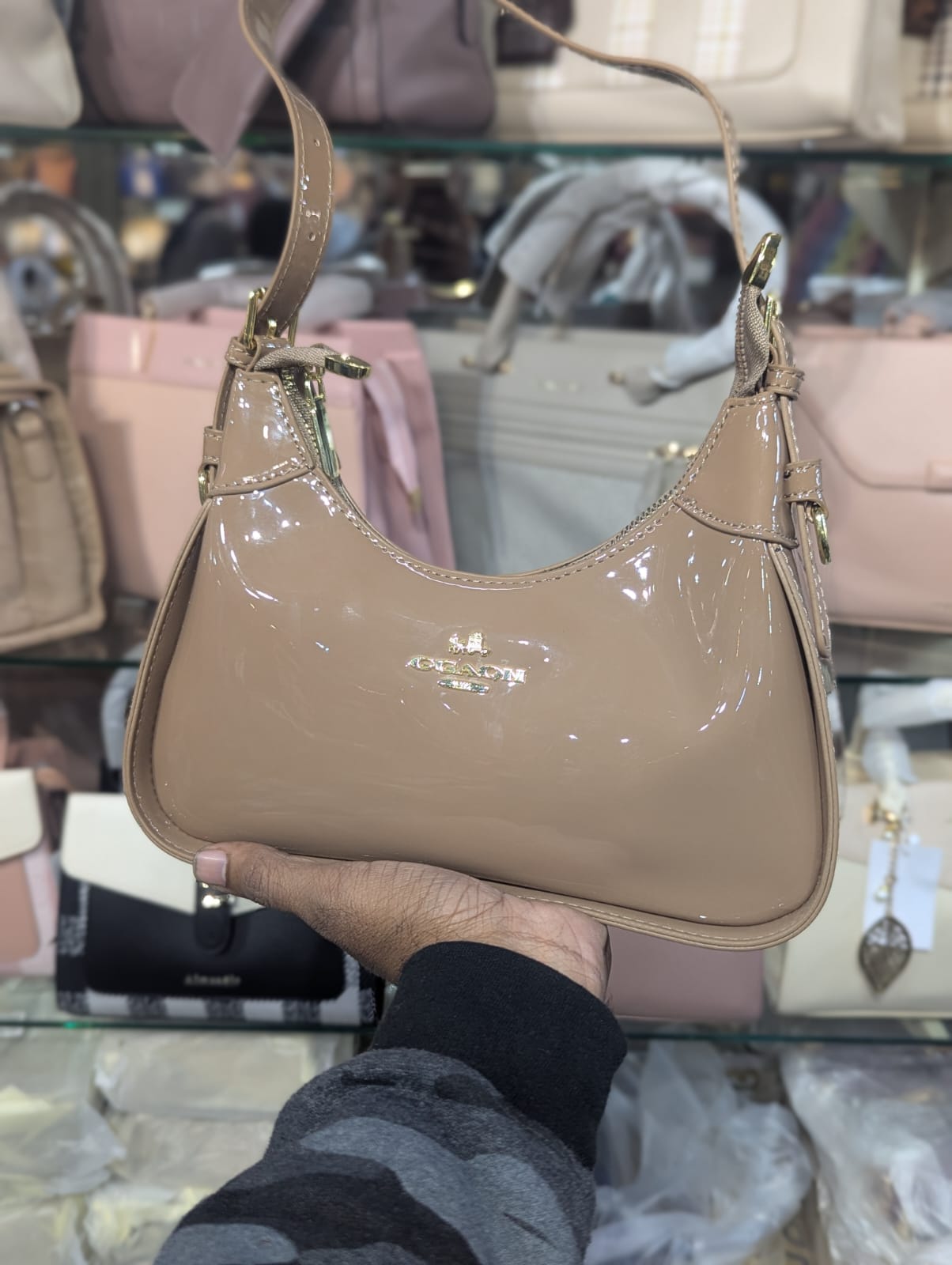 BRANDED COACH HAND BAG'S FOR LADIES