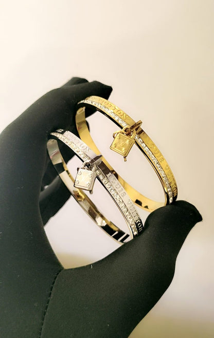 Exclusive Collection of high-grade ladies' bracelets featuring top international brands