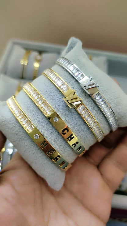 Browse All Exclusive collection of high-grade ladies' bracelets showcasing top international brands