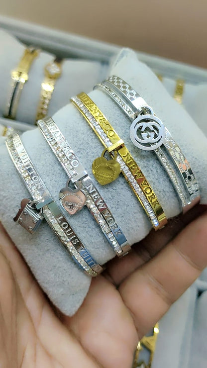 Browse All Exclusive collection of high-grade ladies' bracelets showcasing top international brands