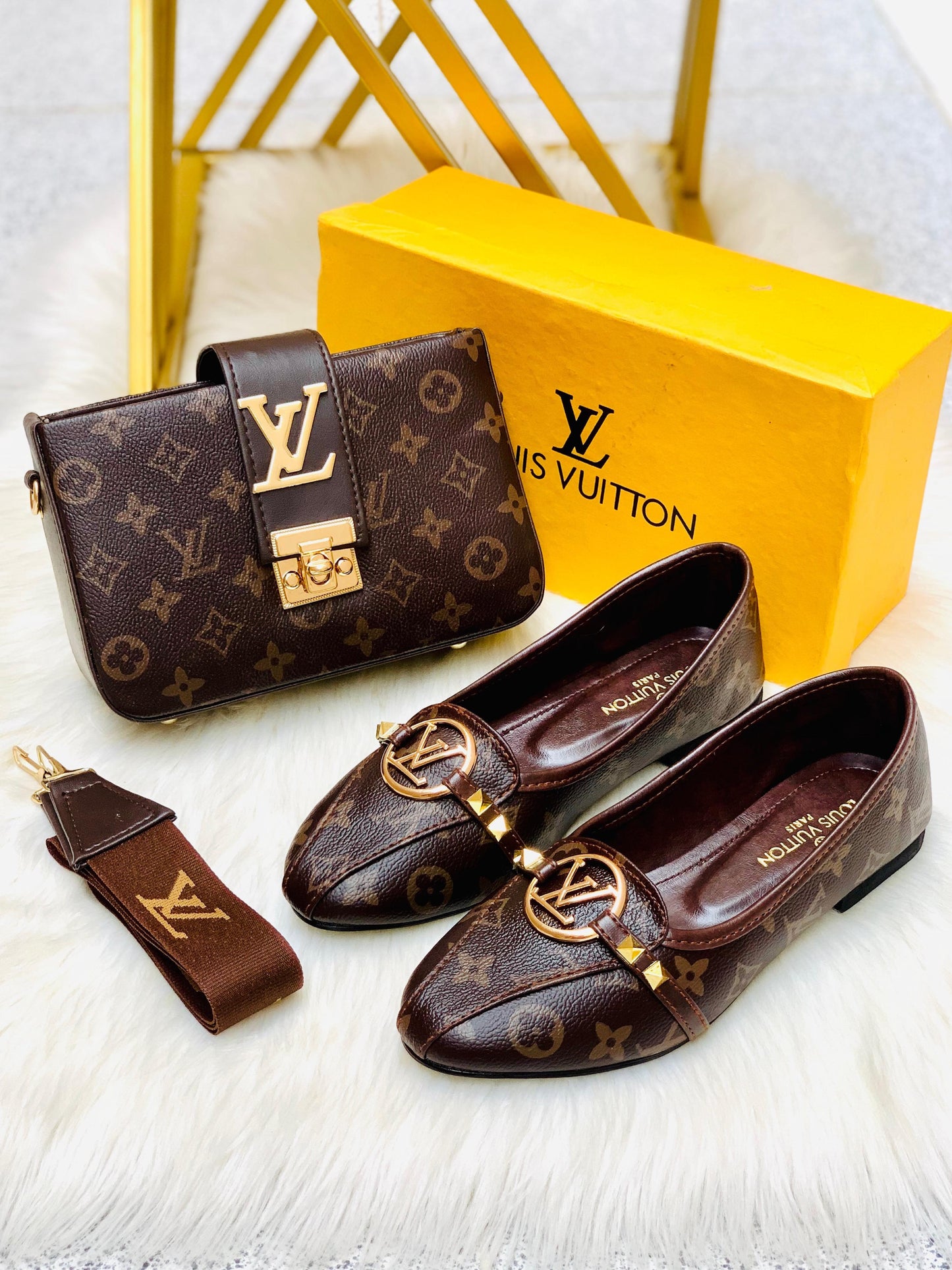 Louis Vuitton LV Shoes 👞 + LV CrossBody Bag 💼